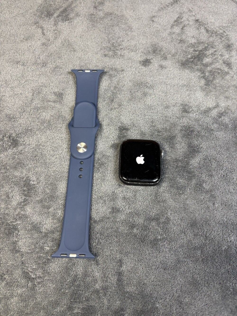 Apple Watch Series 4 44mm Used Worn